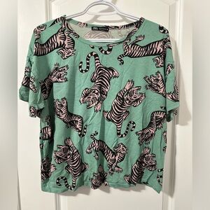 Zara Boxy Cropped Tee, Bold Tiger Print, Women’s size L